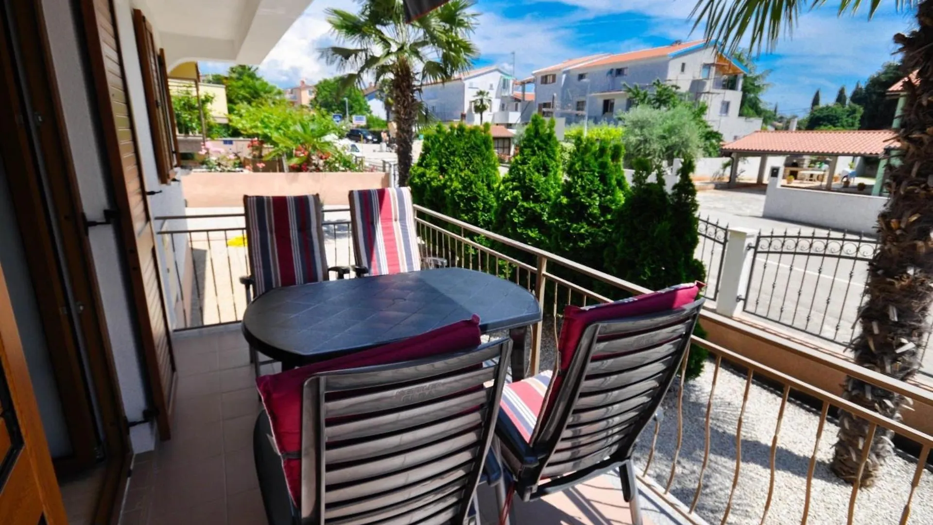 Apartment Ferienwohnung Fuer 4 Personen Ca 45 M In Novigrad, Adriakueste Kroatien Westkueste Von Istrien Karpinjan Croatia