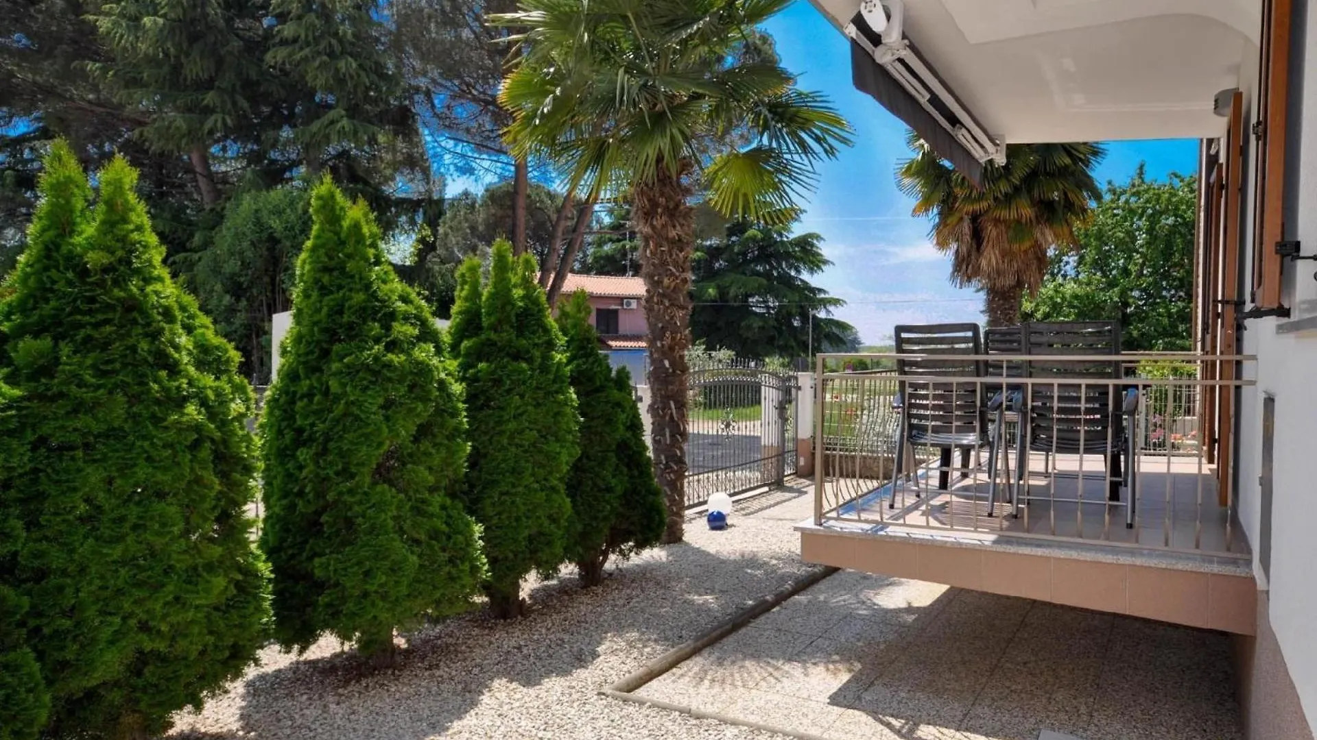 Apartment Ferienwohnung Fuer 4 Personen Ca 45 M In Novigrad, Adriakueste Kroatien Westkueste Von Istrien Karpinjan